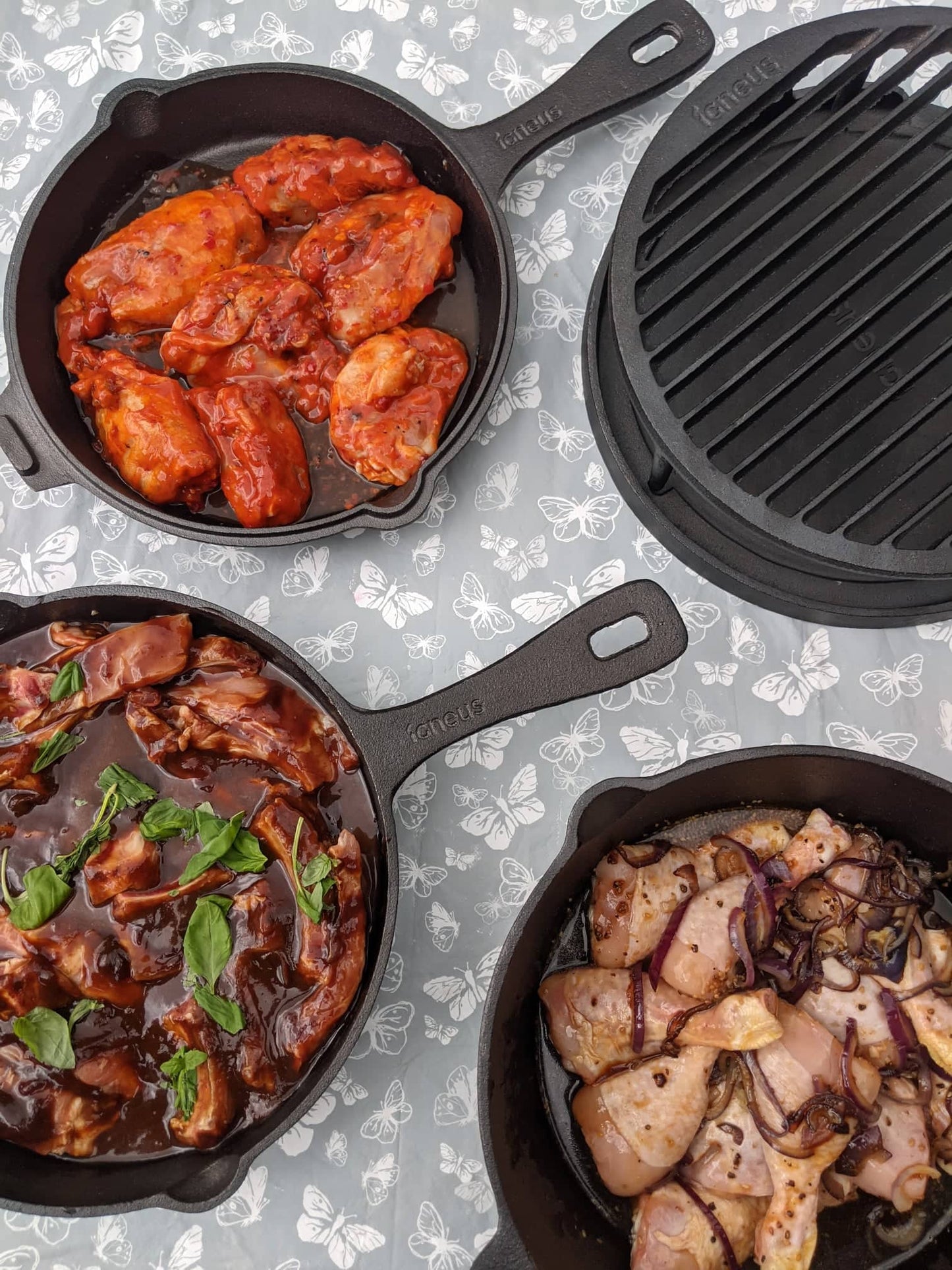 Igneus 3 Part Cast Iron Pan Set