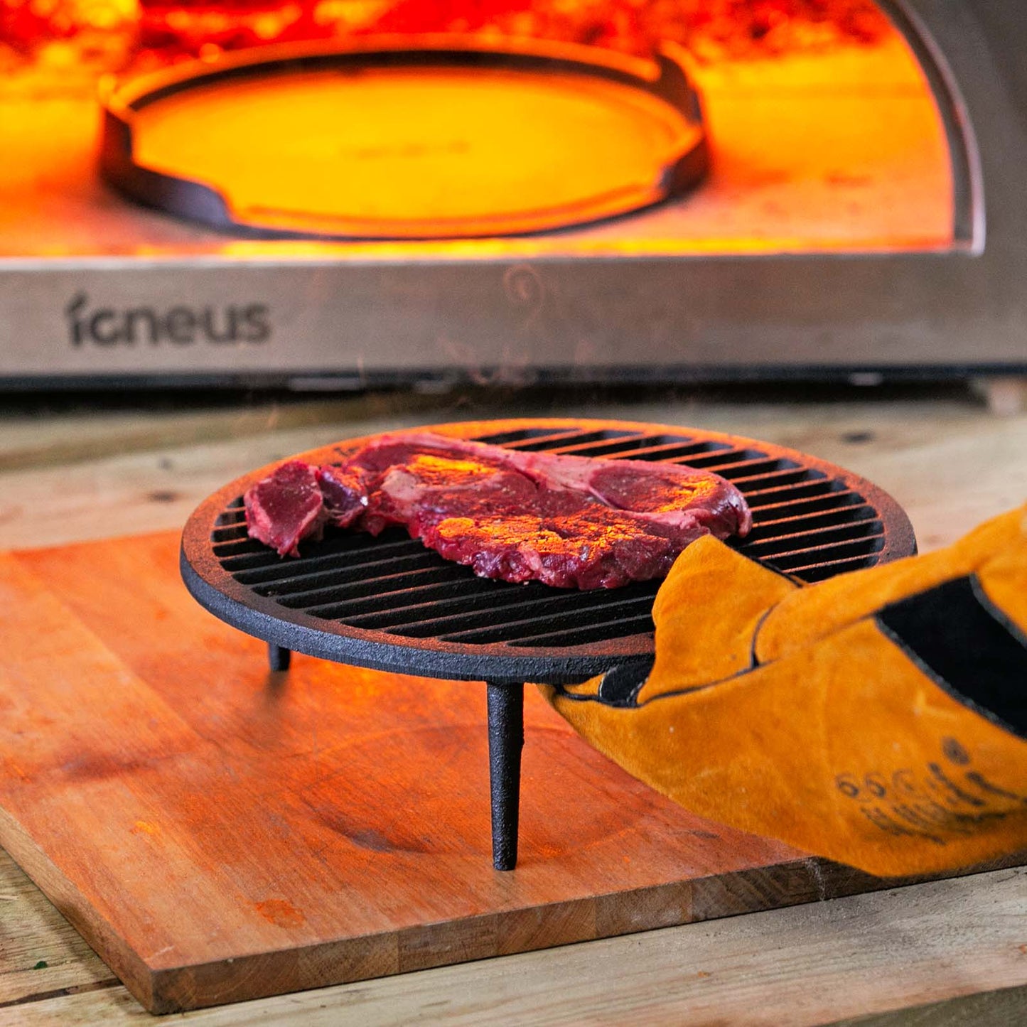 Igneus Cast Iron Tuscan Grill